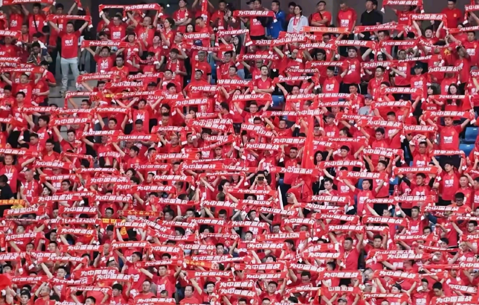 足球直播-关于红红火火的足球大赛吸引众多球迷的信息